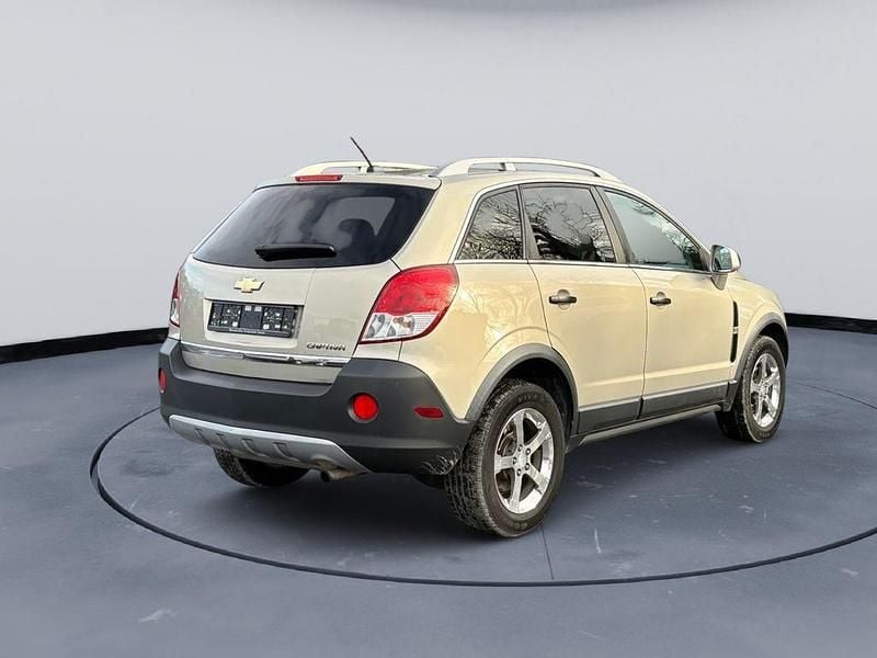 Gebraucht Chevrolet Captiva 170 PS (125 kW) 2012 Gold SUV