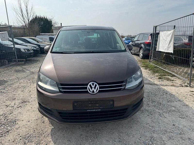 Gebraucht VW Sharan 140 PS (102 kW) 2010 Braun Van / Kleinbus