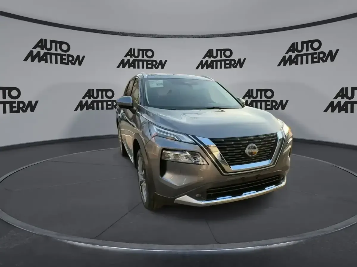 Neu Nissan X-Trail Tekna+ 163 PS (119 kW) 2026 Grau SUV