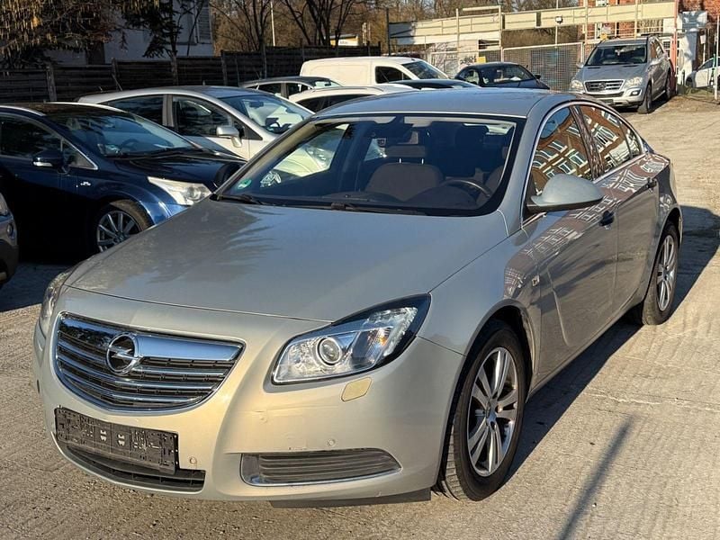 Grau Gebraucht 2009 Opel Insignia Edition Limousine | 2.799 € (Superpreis) - Bild 1/4