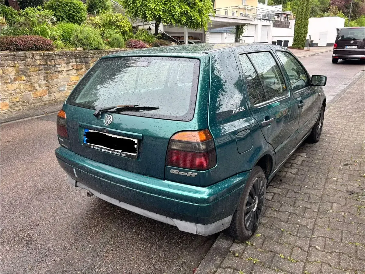 Gebraucht VW Golf III 75 PS (55 kW) 1997 Grün Limousine