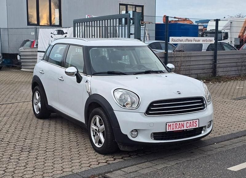 Weiß Gebraucht 2011 Mini One Countryman SUV | 3.999 € (Guter Preis) - Bild 1/4