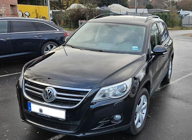 Schwarz Gebraucht 2011 VW Tiguan Freestyle SUV | 10.500 € (Fairer Preis) - Bild 1/4