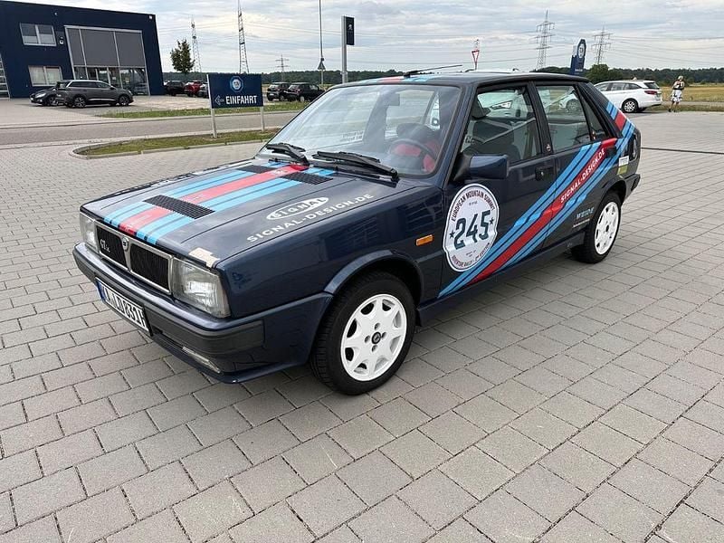 Gebraucht Lancia Delta 90 PS (66 kW) 1988 Blau Kleinwagen