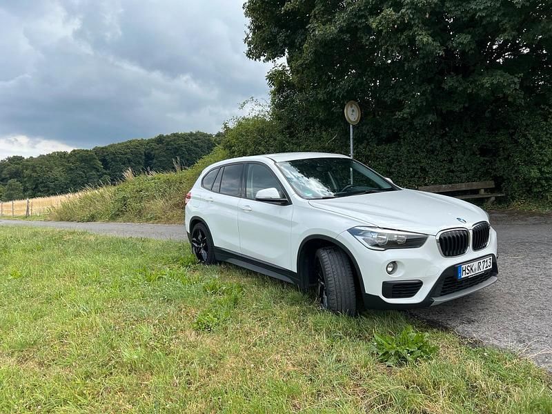 Gebraucht BMW X1 150 PS (110 kW) 2016 Weiß SUV