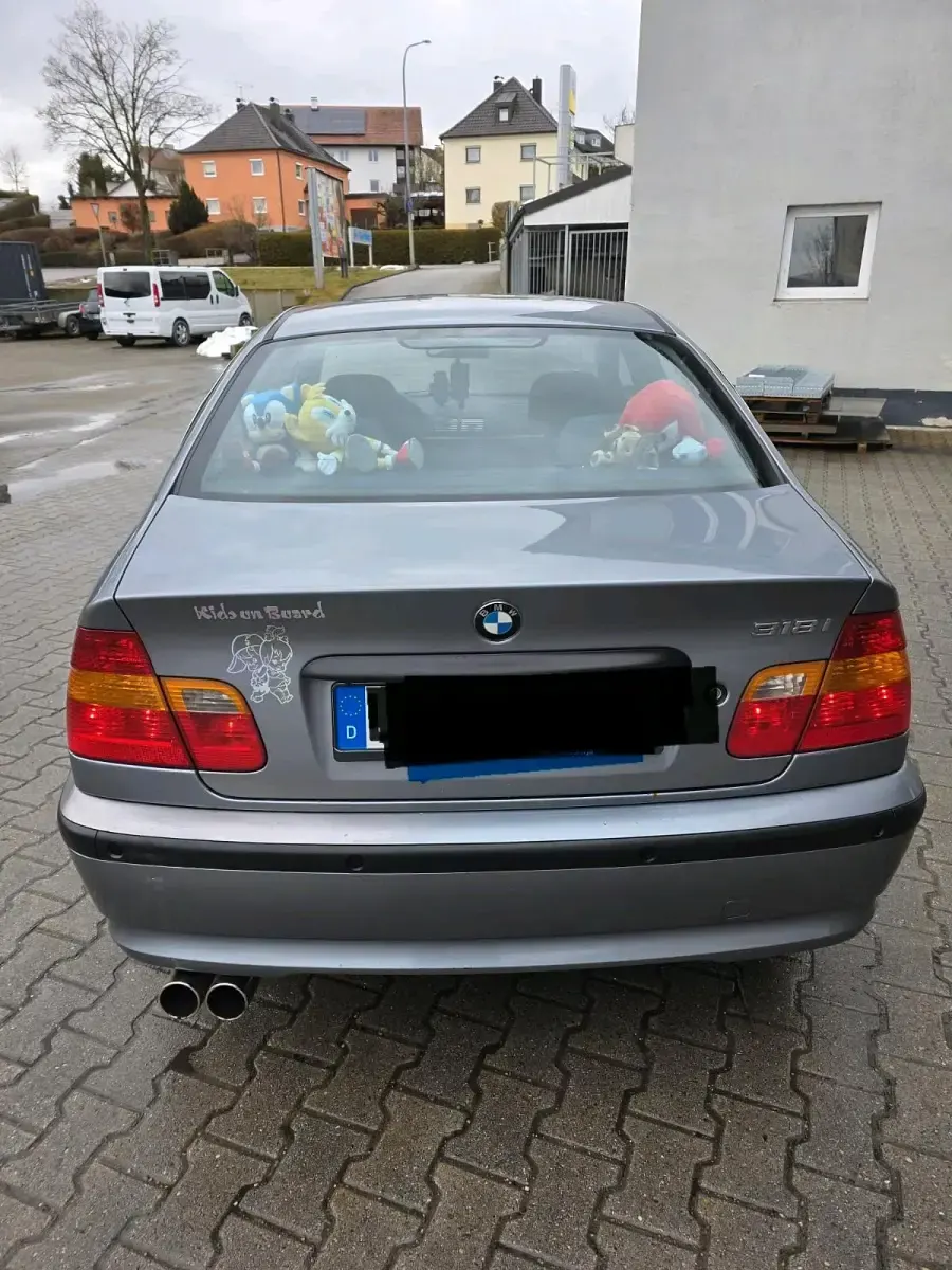 Brugt BMW 318 143 HK (105 kW) 2003 Sølv Sedan