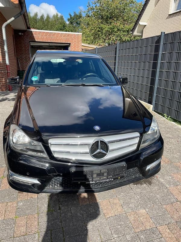 Schwarz Gebraucht 2012 Mercedes C220 AMG Limousine | 8.000 € - Bild 1/4