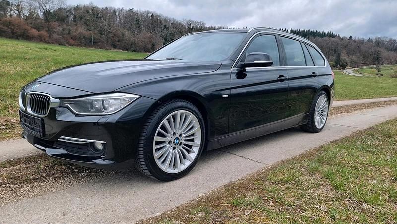 Gebraucht BMW 320 Luxury Line 184 PS (135 kW) 2015 Schwarz Kombi