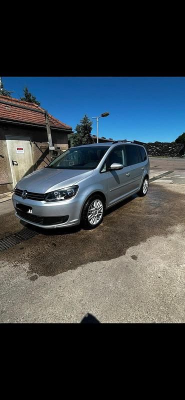Silber Gebraucht 2011 VW Touran Van / Kleinbus | 3.500 € (Superpreis) - Bild 1/4