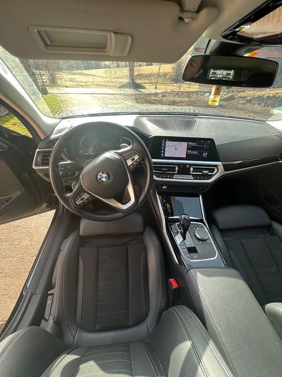 Gebraucht BMW 320 Advantage 190 PS (139 kW) 2021 Schwarz Kombi