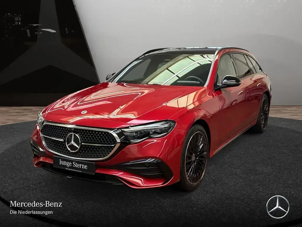 Gebraucht Mercedes E300 AMG 197 PS (144 kW) 2025 Rot Limousine