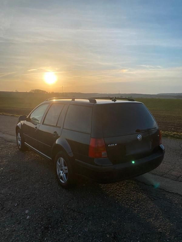 Gebraucht VW Golf IV 102 PS (75 kW) 2002 Blau Kombi