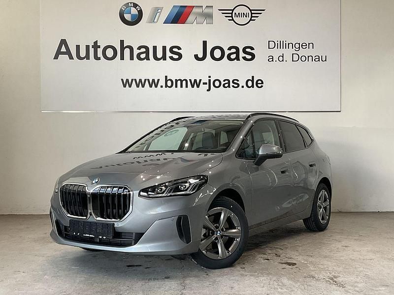 Grau Neu 2025 BMW 218 Sport Line Van / Kleinbus | 40.300 € (Teuer) - Bild 1/4