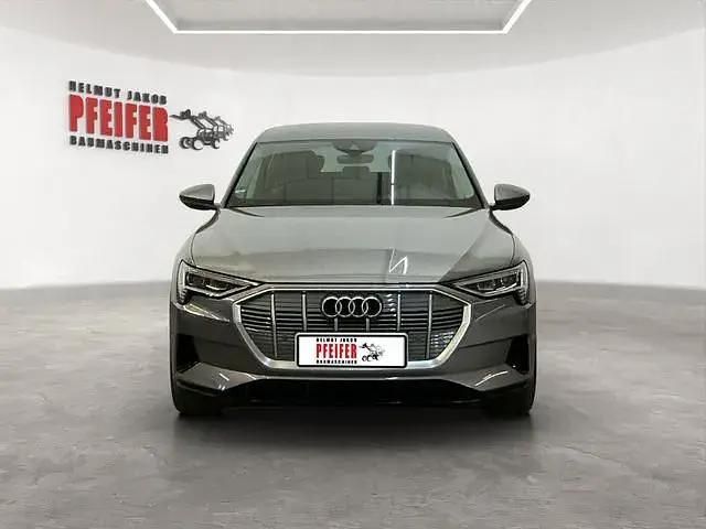 Używany Audi e-tron Ambiente 230 kW (313 KM) 2021 Andere SUV