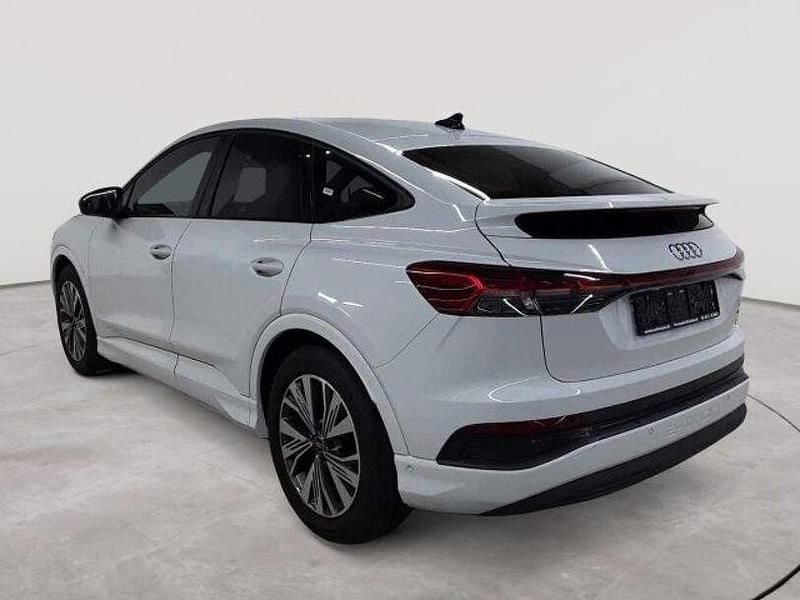 Gebraucht Audi Q4 Sportback e-tron Ambiente 219 kW (299 PS) 2023 Gletscherweiss metallic SUV
