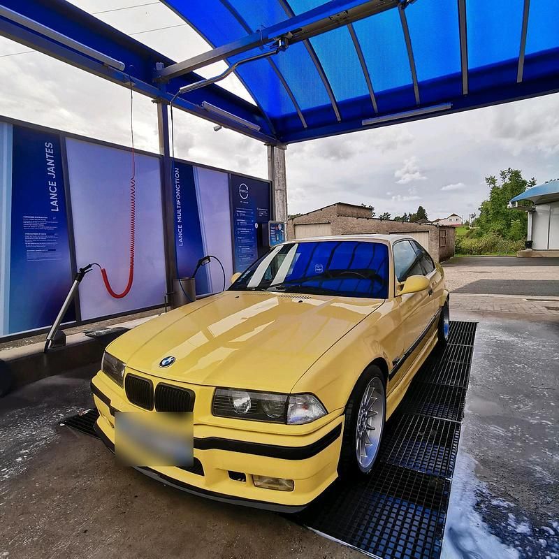 Gelb Gebraucht 1994 BMW M3 Coupé | 25.000 € - Bild 1/4