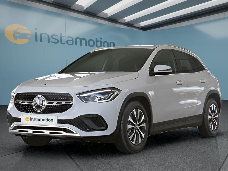 Weiß Gebraucht 2020 Mercedes GLA200 SUV | 28.199 € (Superpreis) - Bild 1/4