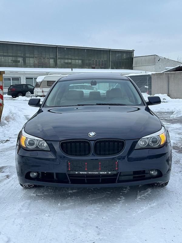 Gebraucht BMW 525 192 PS (141 kW) 2003 Blau Limousine