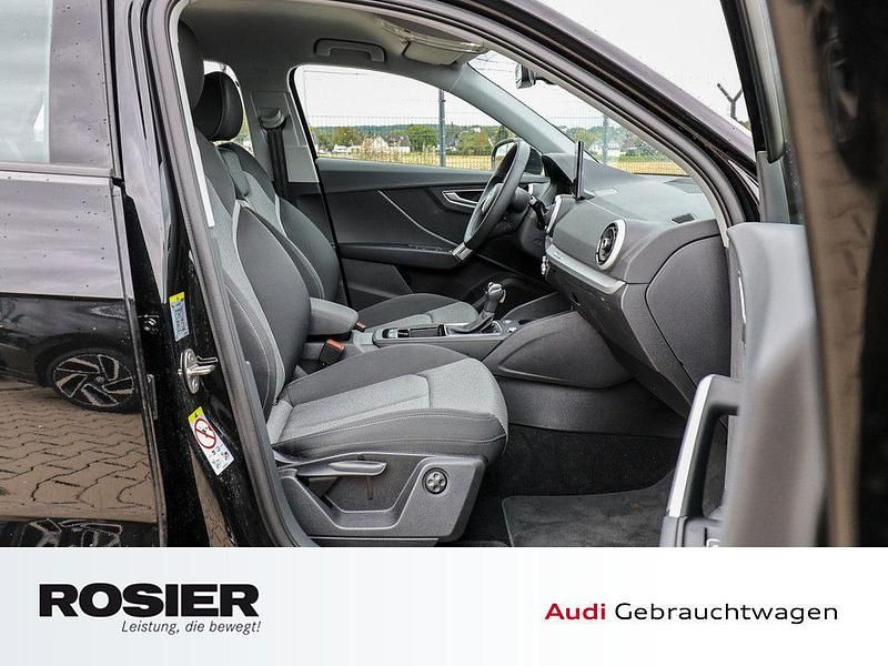 Gebraucht Audi Q2 S-Line 150 PS (110 kW) 2025 Schwarz / mythosschwarz SUV