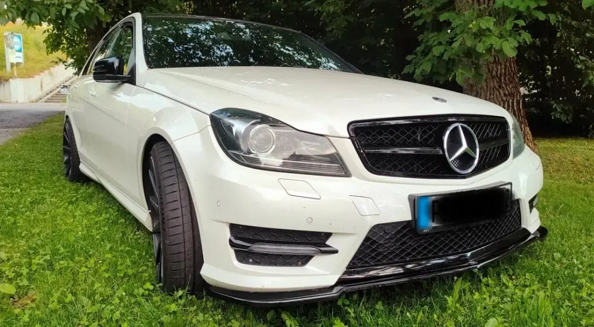 Gebraucht Mercedes C200 Sport 184 PS (135 kW) 2013 Weiß Limousine