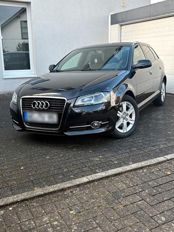 Schwarz Gebraucht 2012 Audi A3 Limousine | 9.500 € (Guter Preis) - Bild 1/4
