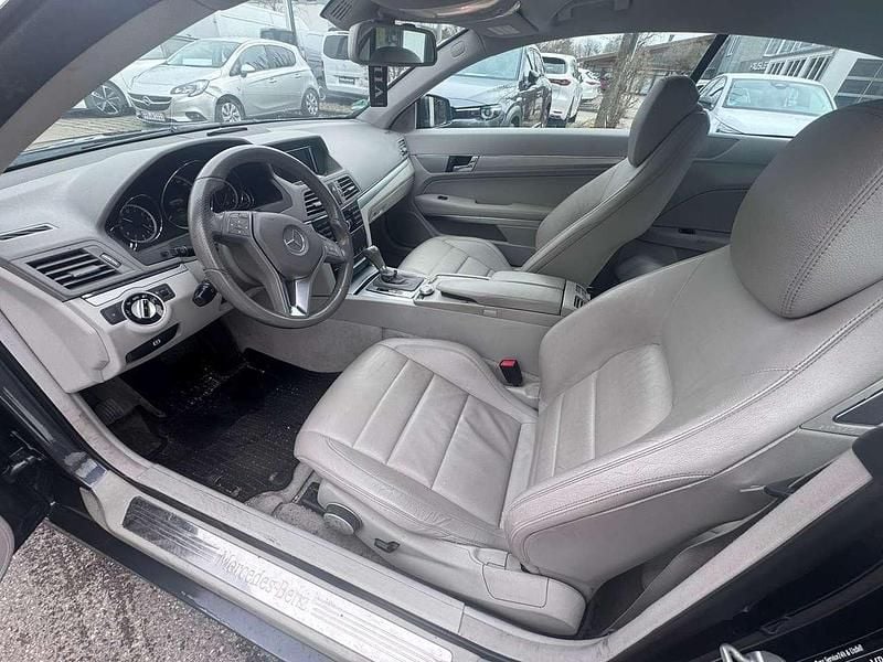 Gebraucht Mercedes E200 Elegance 184 PS (135 kW) 2012 Coupé