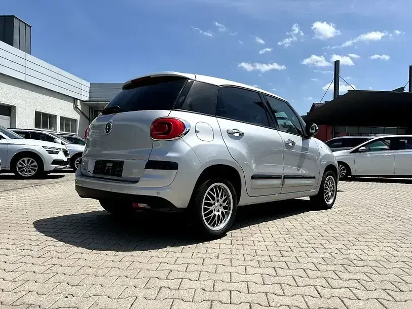 Gebraucht Fiat 500L 95 PS (69 kW) 2019 Silbergrau metalic Van / Kleinbus
