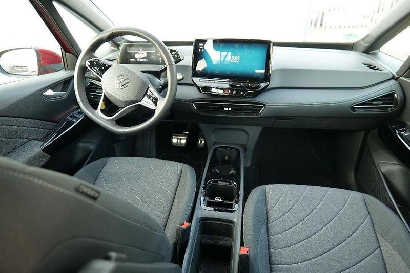 Gebraucht VW ID.3 Pro 150 kW (204 PS) 2024 Kings red metallic Kleinwagen