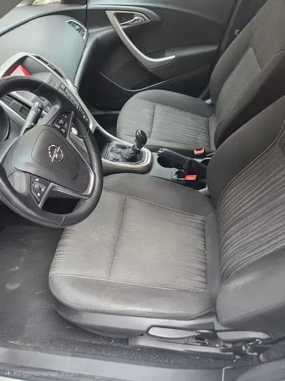 Gebraucht Opel Astra Sport 125 PS (91 kW) 2011 Weiß Limousine