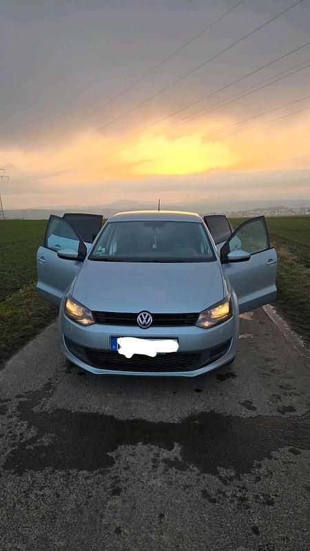 Gebraucht VW Polo 60 PS (44 kW) 2009 Grau Kleinwagen