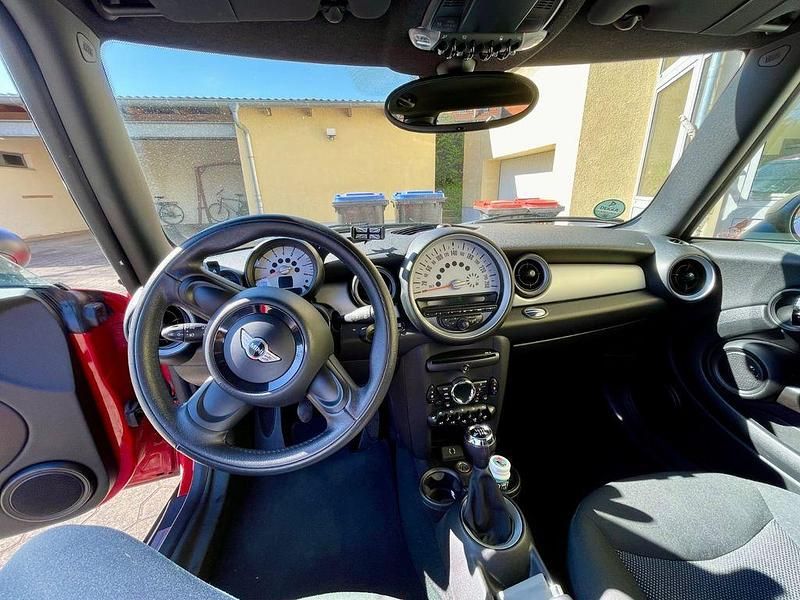 Usata Mini ONE 98 CV (72 kW) 2013 Rosso Utilitaria