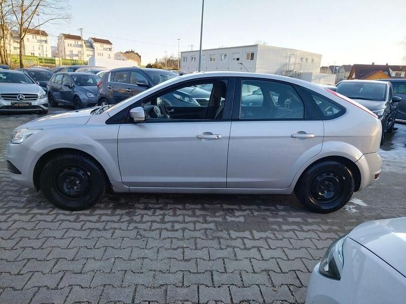 Gebraucht Ford Focus Viva 101 PS (74 kW) 2010 Silber Limousine