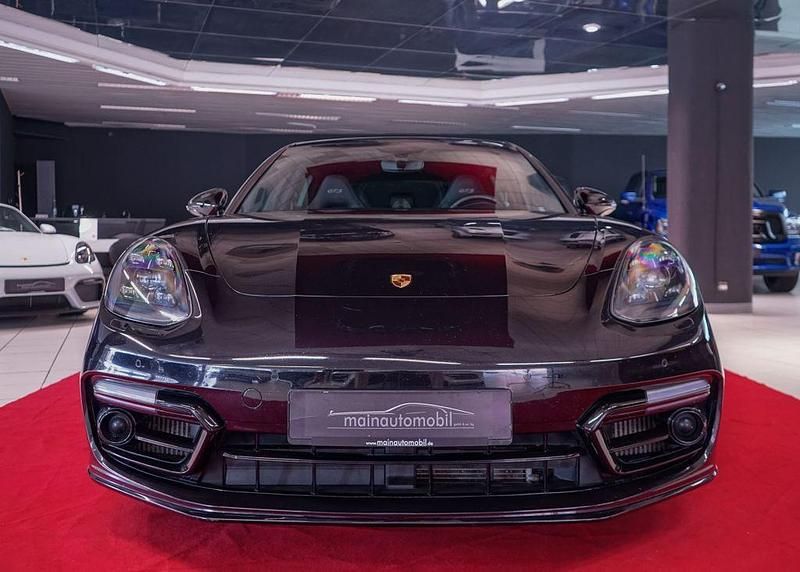 Tiefschwarzmetallic (metallic) Gebraucht 2019 Porsche Panamera GTS Sport Limousine | 68.999 € (Guter Preis) - Bild 1/4
