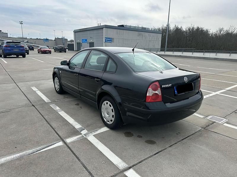 Gebraucht VW Passat 130 PS (95 kW) 2005 Schwarz Limousine
