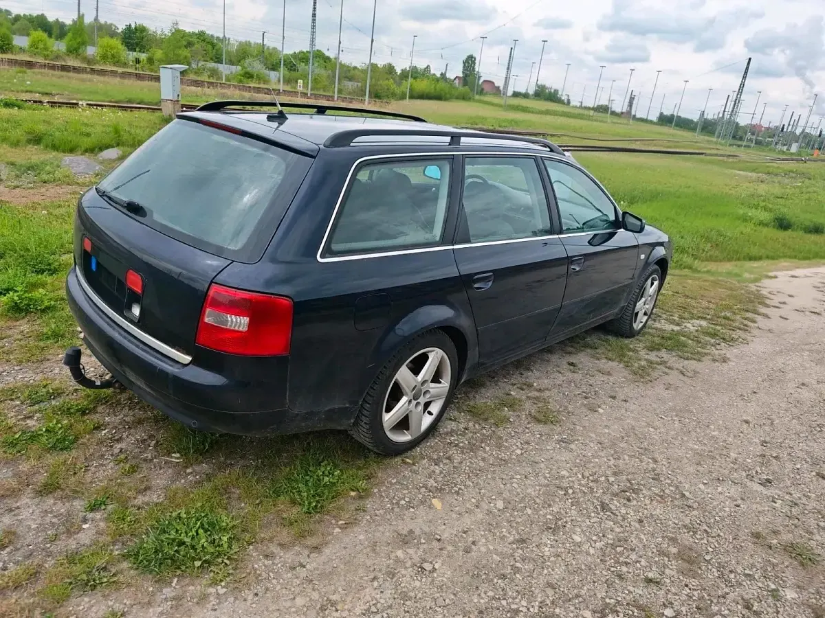 Brugt Audi A6 163 HK (119 kW) 2004 Blå Stationcar