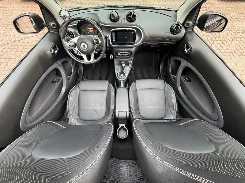 Gebraucht Smart ForTwo Cabrio Brabus 109 PS (80 kW) 2018 Schwarz Cabrio