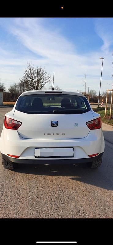 Gebraucht Seat Ibiza 69 PS (50 kW) 2011 Weiß Limousine