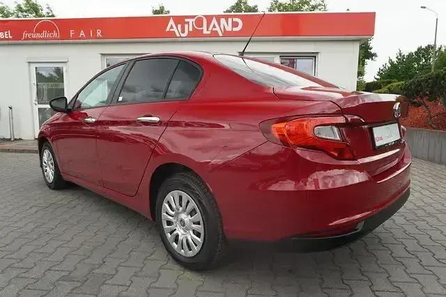 Gebraucht Fiat Tipo 95 PS (69 kW) 2019 Amorerotmet. Limousine