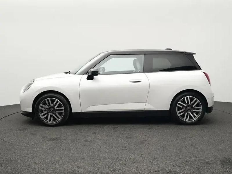 Second-hand Mini Cooper Classic 135 kW (184 CP) 2024 Alb Hatchback