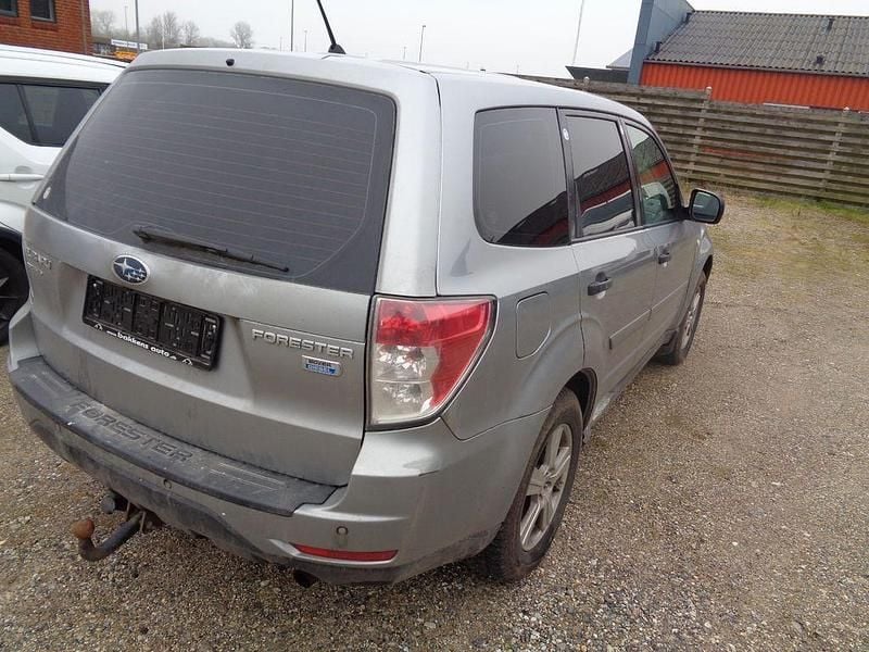 Gebraucht Subaru Forester Comfort 150 PS (110 kW) 2011 Grau SUV
