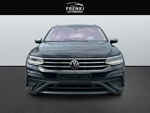 Gebraucht VW Tiguan Allspace Life 150 PS (110 kW) 2021 Schwarz SUV