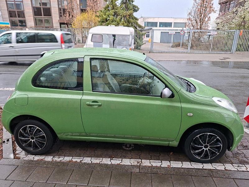 Gebraucht Nissan Micra 80 PS (58 kW) 2004 Grün Kleinwagen