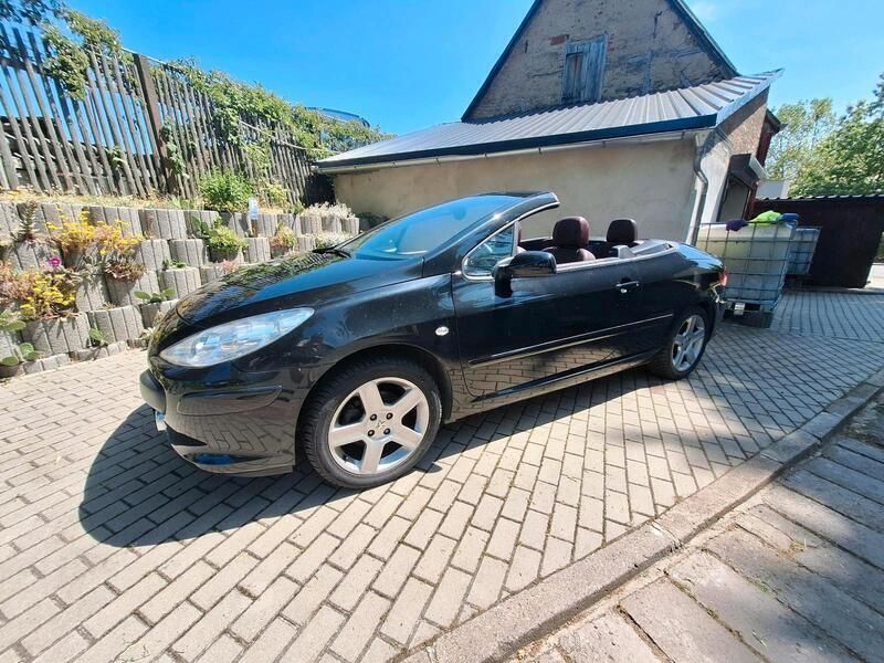Schwarz Gebraucht 2005 Peugeot 307 CC Cabrio | 2.900 € (Fairer Preis) - Bild 1/4