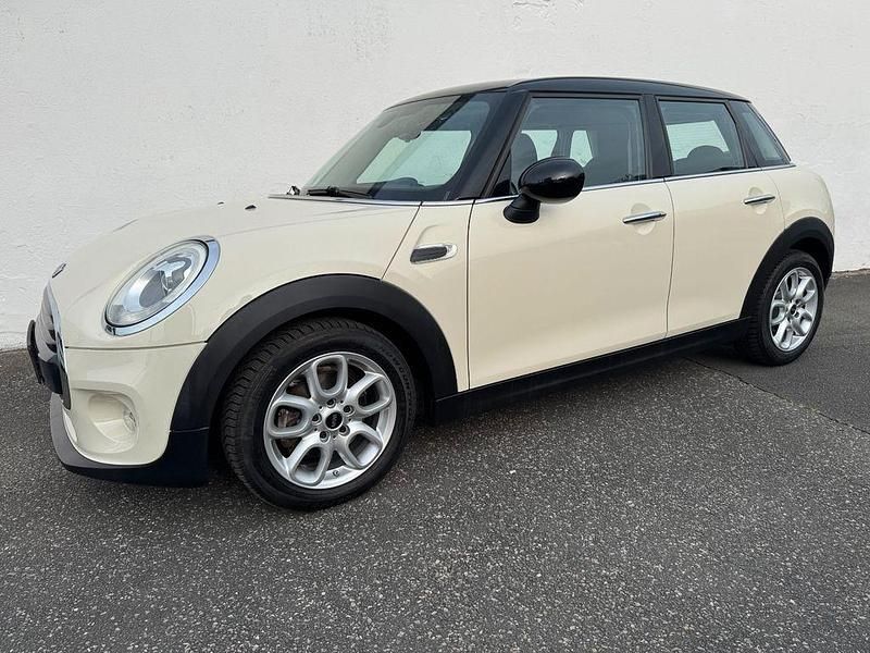 Second-hand Mini Cooper 136 CP (100 kW) 2017 Alb Hatchback