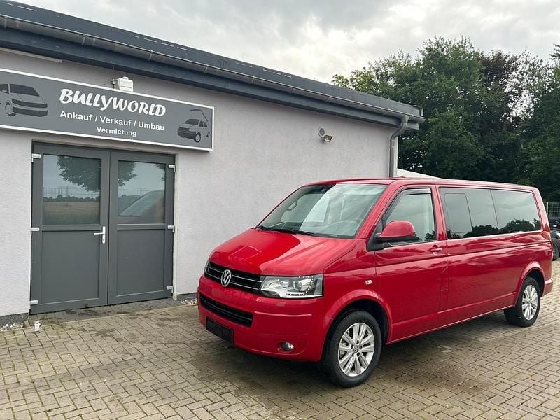 Gebraucht VW Multivan 180 PS (132 kW) 2012 Rot Van