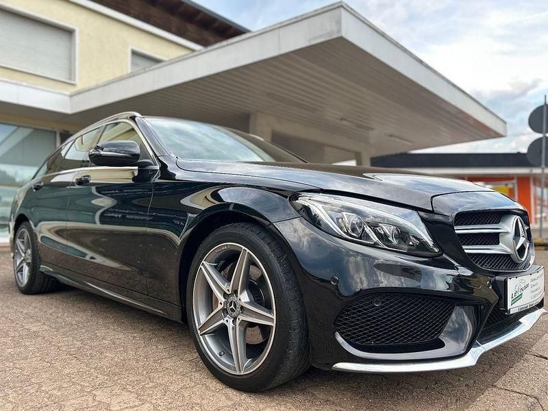 Schwarz Gebraucht 2017 Mercedes C200 AMG Limousine | 22.990 € (Fairer Preis) - Bild 1/4