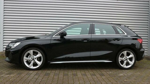 Gebraucht Audi A3 S-Line 150 PS (110 kW) 2024 Schwarz Limousine