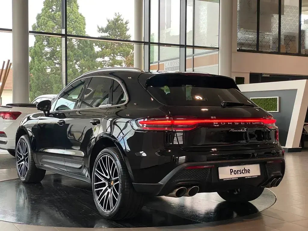 Gebraucht Porsche Macan 381 PS (280 kW) 2022 Schwarz SUV