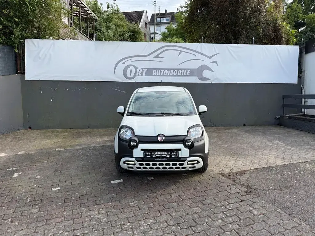 Gebraucht Fiat Panda Cross Cross 71 PS (52 kW) 2023 Weiß Kleinwagen