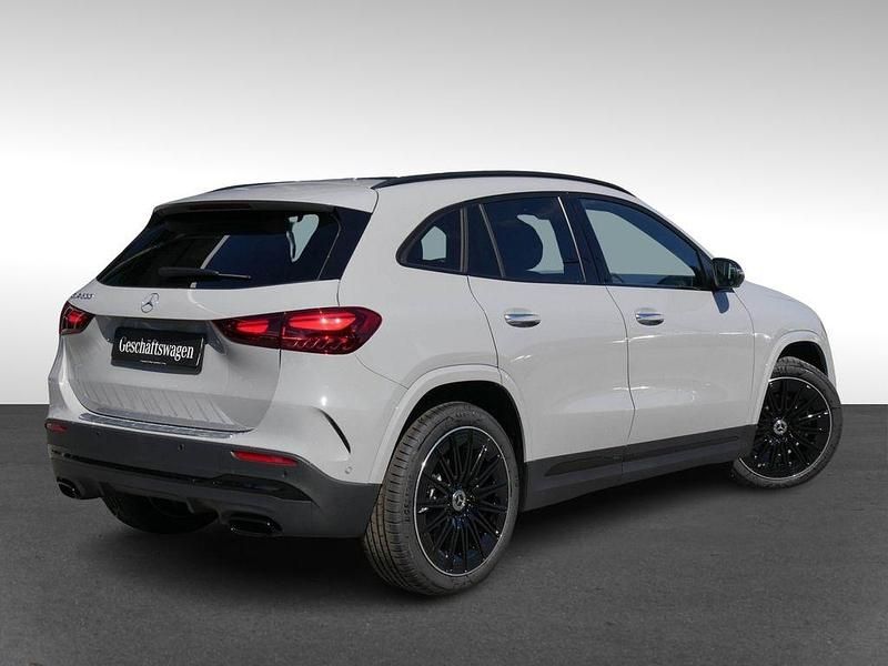 Gebraucht Mercedes GLA200 Edition 163 PS (119 kW) 2025 Szary SUV
